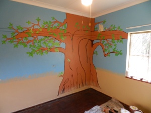 Wow, the whole tree is painted!